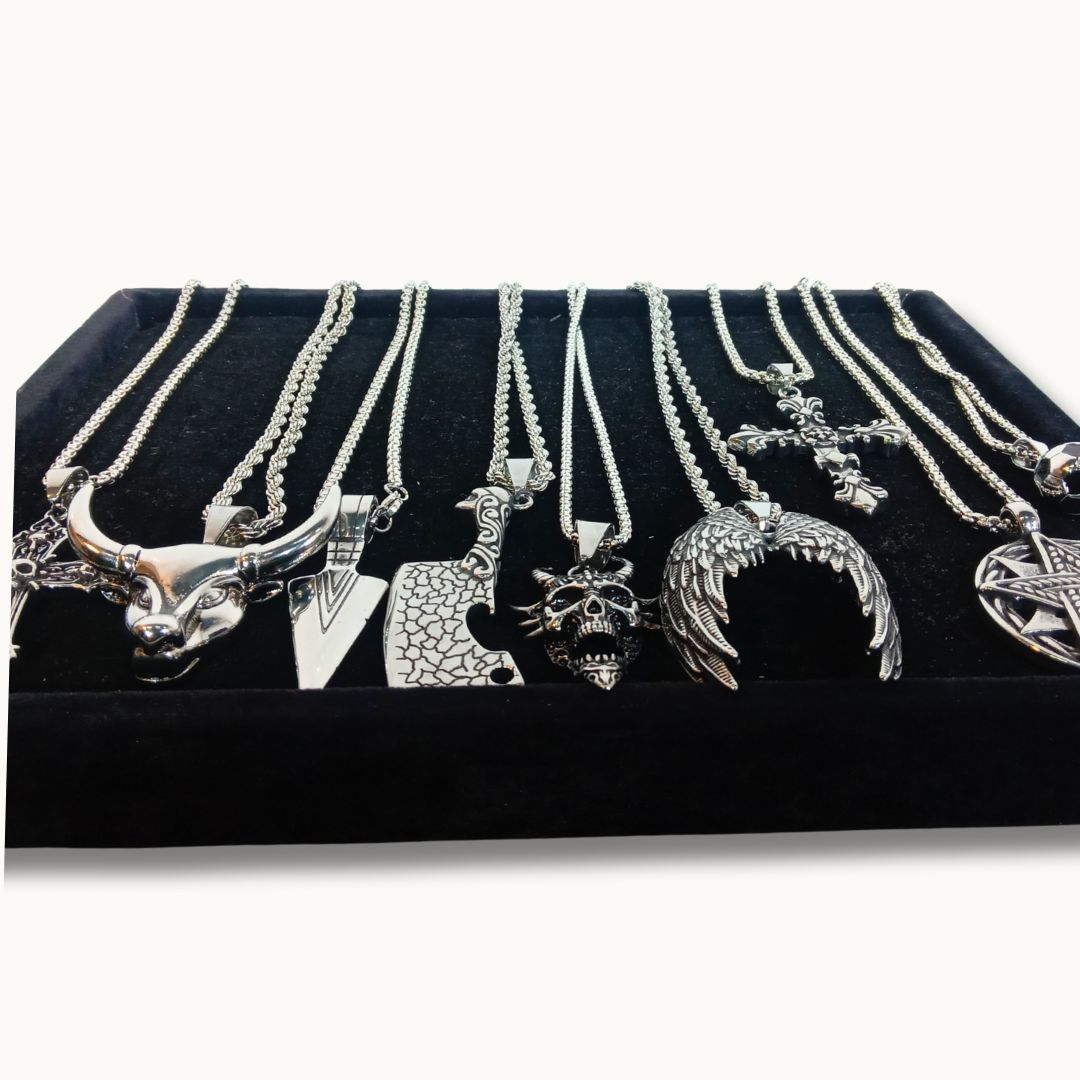 How to store stainless steel jewelry