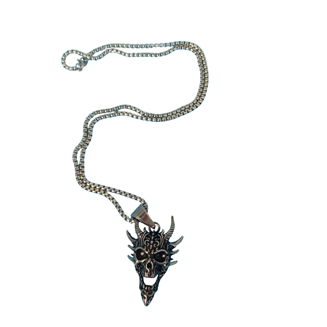 Panther Clasp Antique Pendant Long Necklace Panther Clasp Antique Pendant Long Necklace